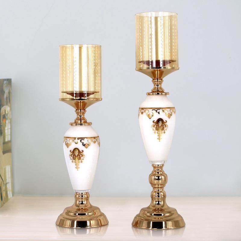 Kerzenständer-Ornament mit Met – Art Craft Restaurant Bewertung und Preis